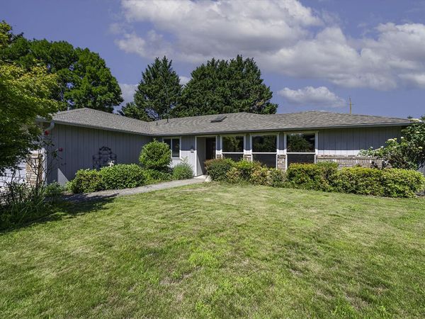 3321 Oneida Circle, Medford, OR 97504
