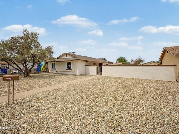 1134 N 60th Drive, Phoenix, AZ 85043