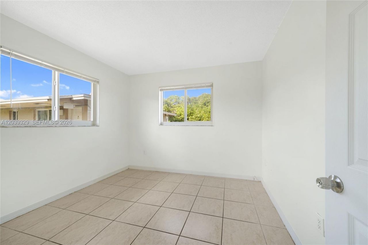 480 NW 24th Ave , Unit 23, Fort Lauderdale, FL 33311 Photo