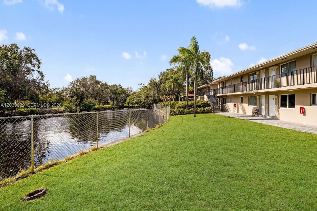 480 NW 24th Ave , Unit 23, Fort Lauderdale, FL 33311 Photo