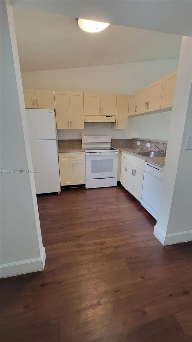 9877 Nob Hill Ln , Unit 9877, Sunrise, FL 33351 Photo