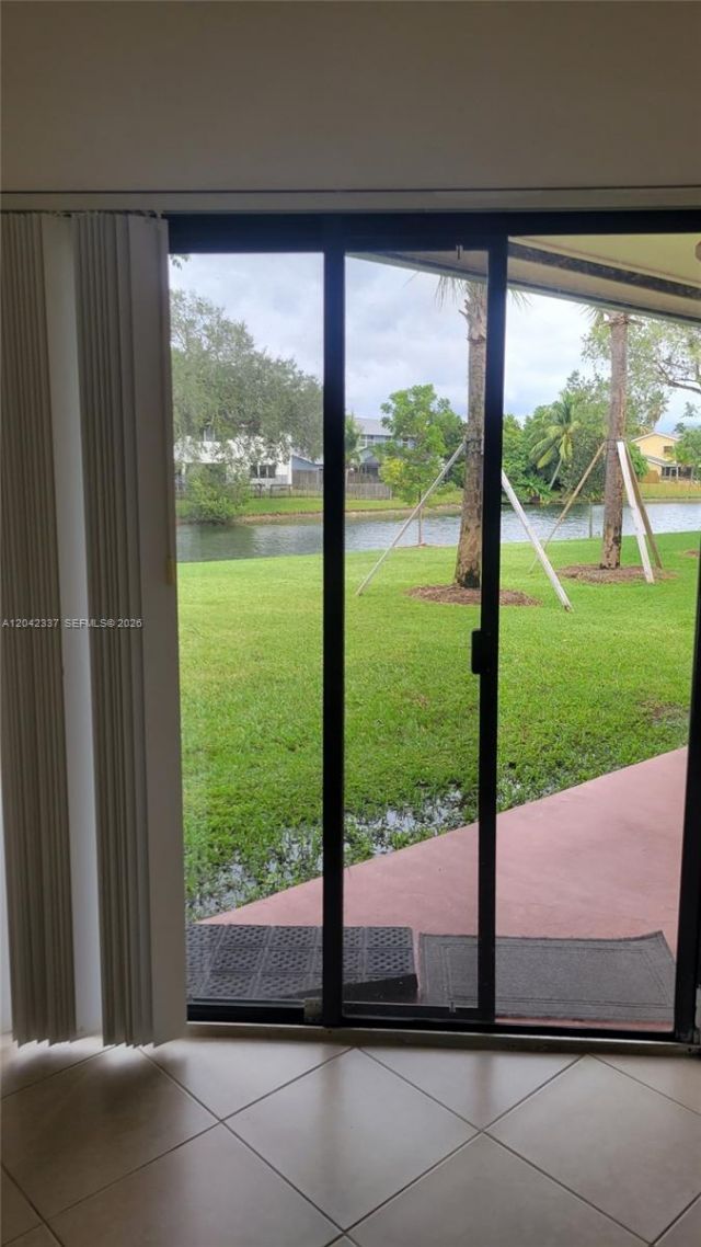 9877 Nob Hill Ln , Unit 9877, Sunrise, FL 33351 Photo