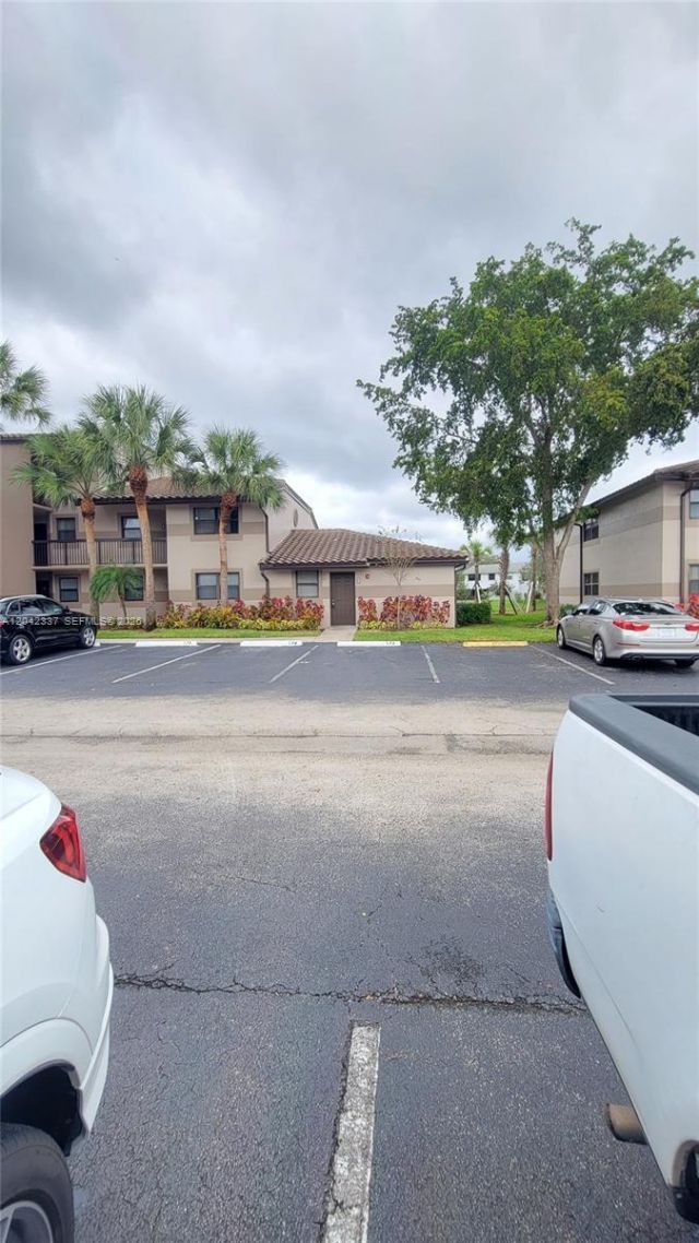 9877 Nob Hill Ln , Unit 9877, Sunrise, FL 33351 Photo