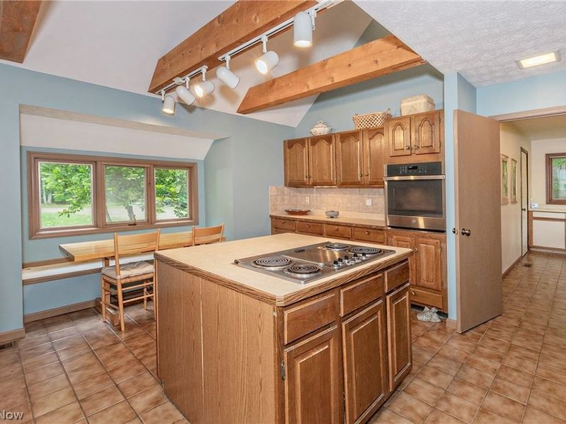 15490 Riddle Road, Chagrin Falls, OH 44022 Photo 16