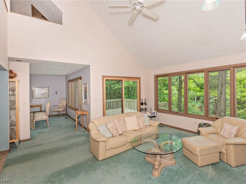 15490 Riddle Road, Chagrin Falls, OH 44022 Photo 9