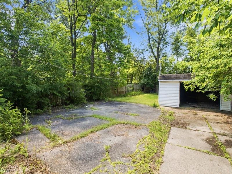 13120 Crennell Avenue, Cleveland, OH 44105 Photo 4