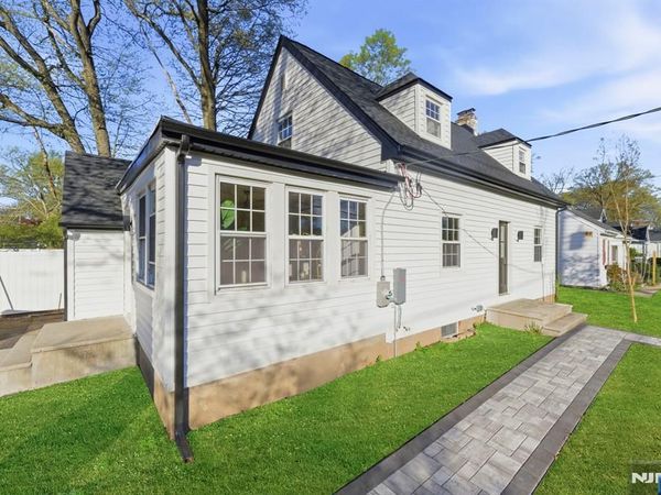224 Godwin Avenue, WYCKOFF, NJ 07481