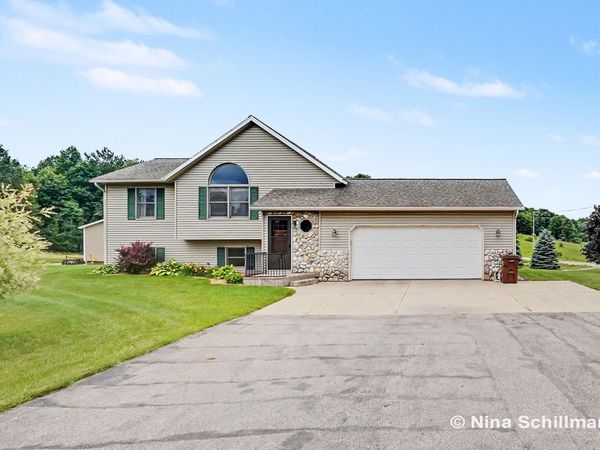 6424 E 136th, Sand Lake, MI 49343