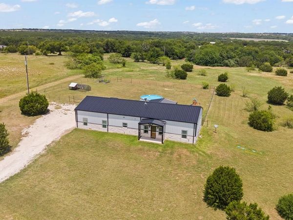 1031 Augustus Court, Rio Vista, TX 76093