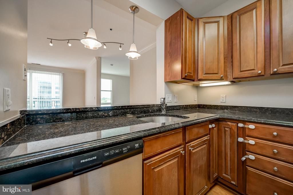 38 MARYLAND AVENUE , ROCKVILLE, MD 20850