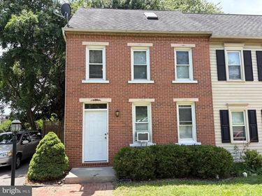 426 JUDIE LANE, LANCASTER, PA 17603
