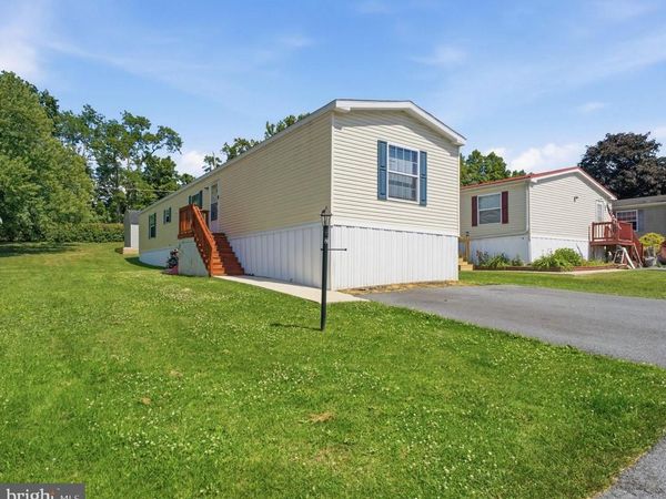 2 WALMAR MANOR , DILLSBURG, PA 17019