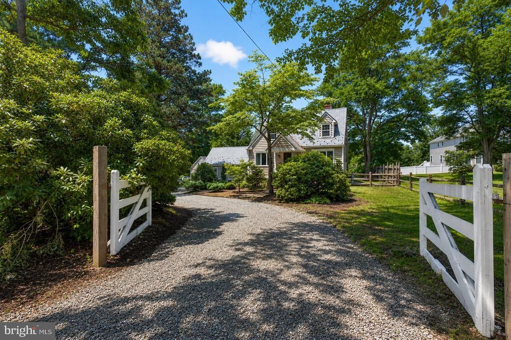 84 Lambertville Hopewell Road, Hopewell, NJ 08525 Main Photo