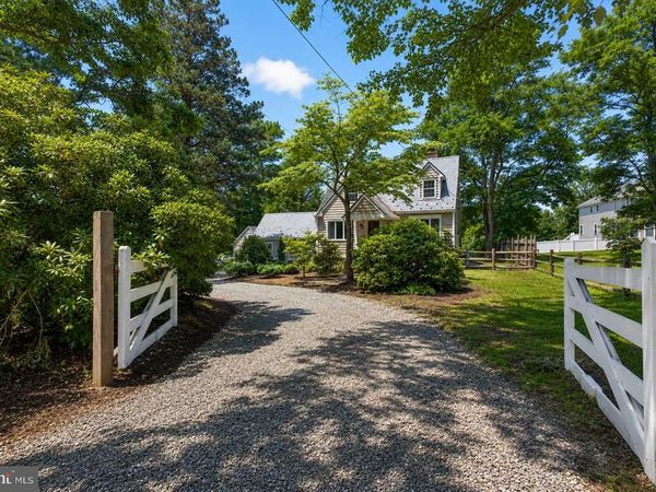 84 LAMBERTVILLE HOPEWELL ROAD, HOPEWELL, NJ 08525