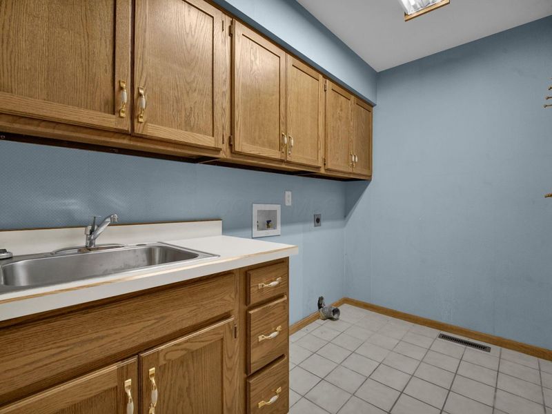 4744 Stonehaven Drive, Columbus, OH 43220 Photo 40