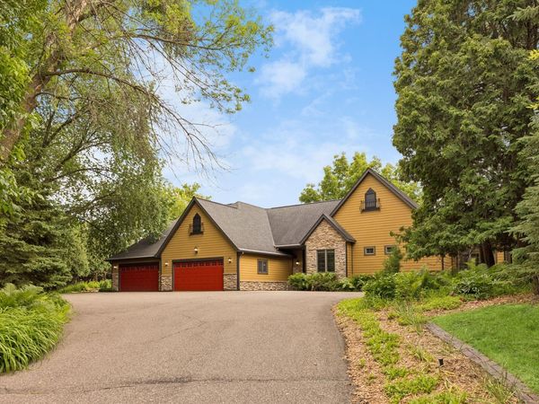 17809 W 62nd Street, Eden Prairie, MN 55346