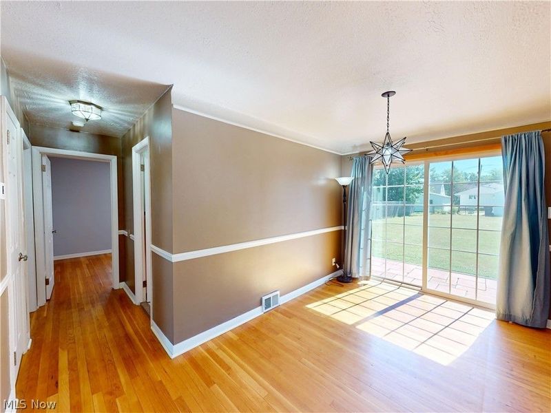 1179 Roland Road, Lyndhurst, OH 44124 Photo 7