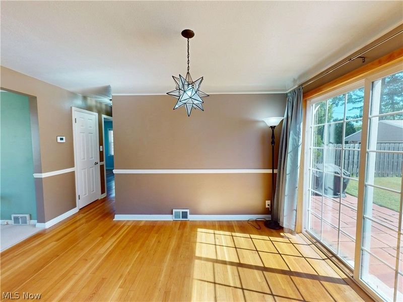 1179 Roland Road, Lyndhurst, OH 44124 Photo 9