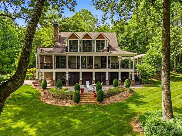 233 Tanglewood Lane , Saluda, NC 28773