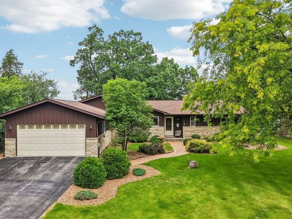 W322N6797 Wildwood Point Rd, Merton, WI 53029