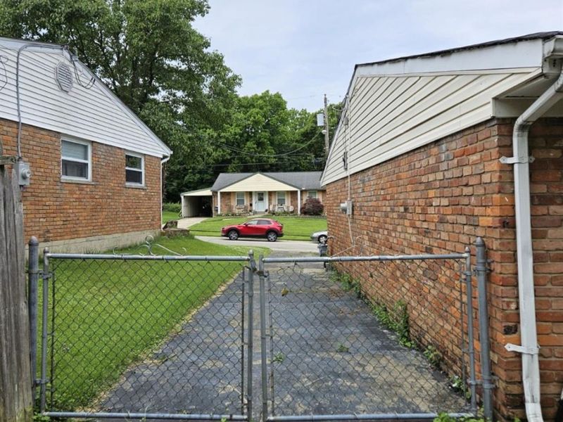 10944 Lemarie Drive, Sharonville, OH 45241 Photo 31