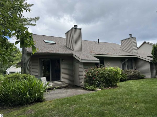 723 Apple Tree Drive N, Unit 18, Suttons Bay, MI 49682