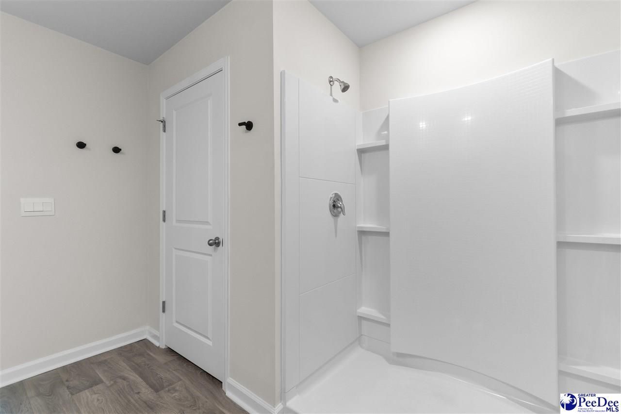 561 Woodland Farms Cir Photo 22