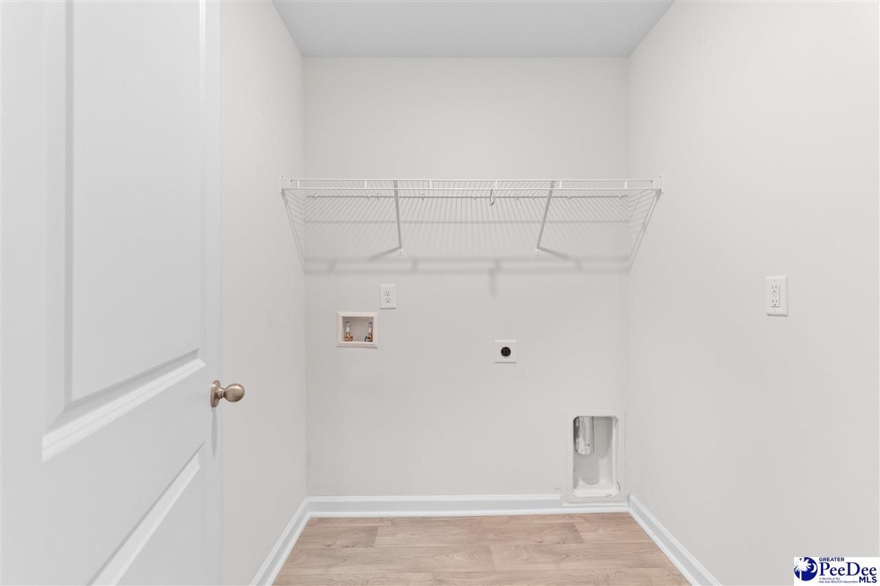 561 Woodland Farms Cir Photo 29