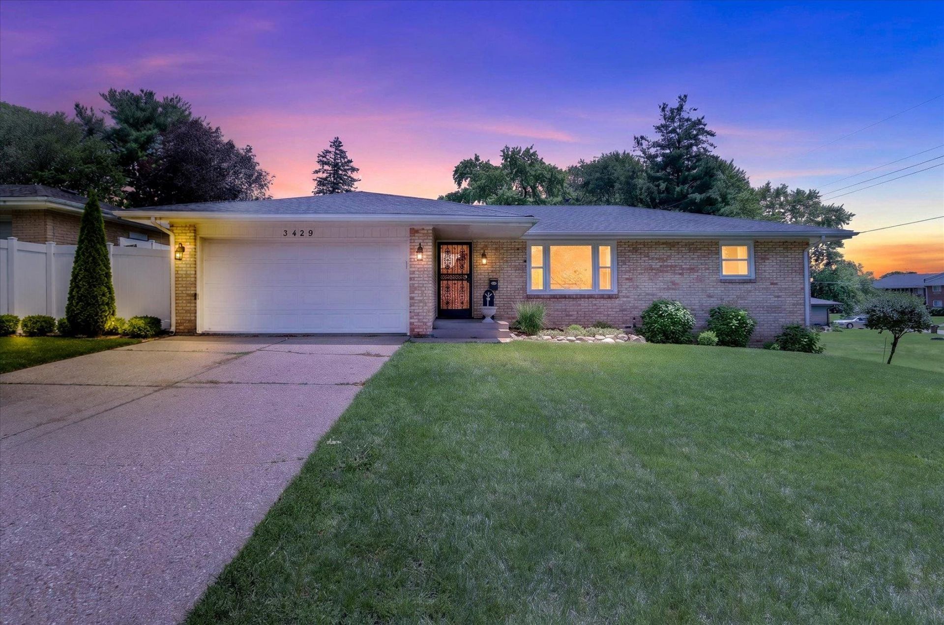 3429 Pontiac Place, Rockford, IL 61101 Main Photo