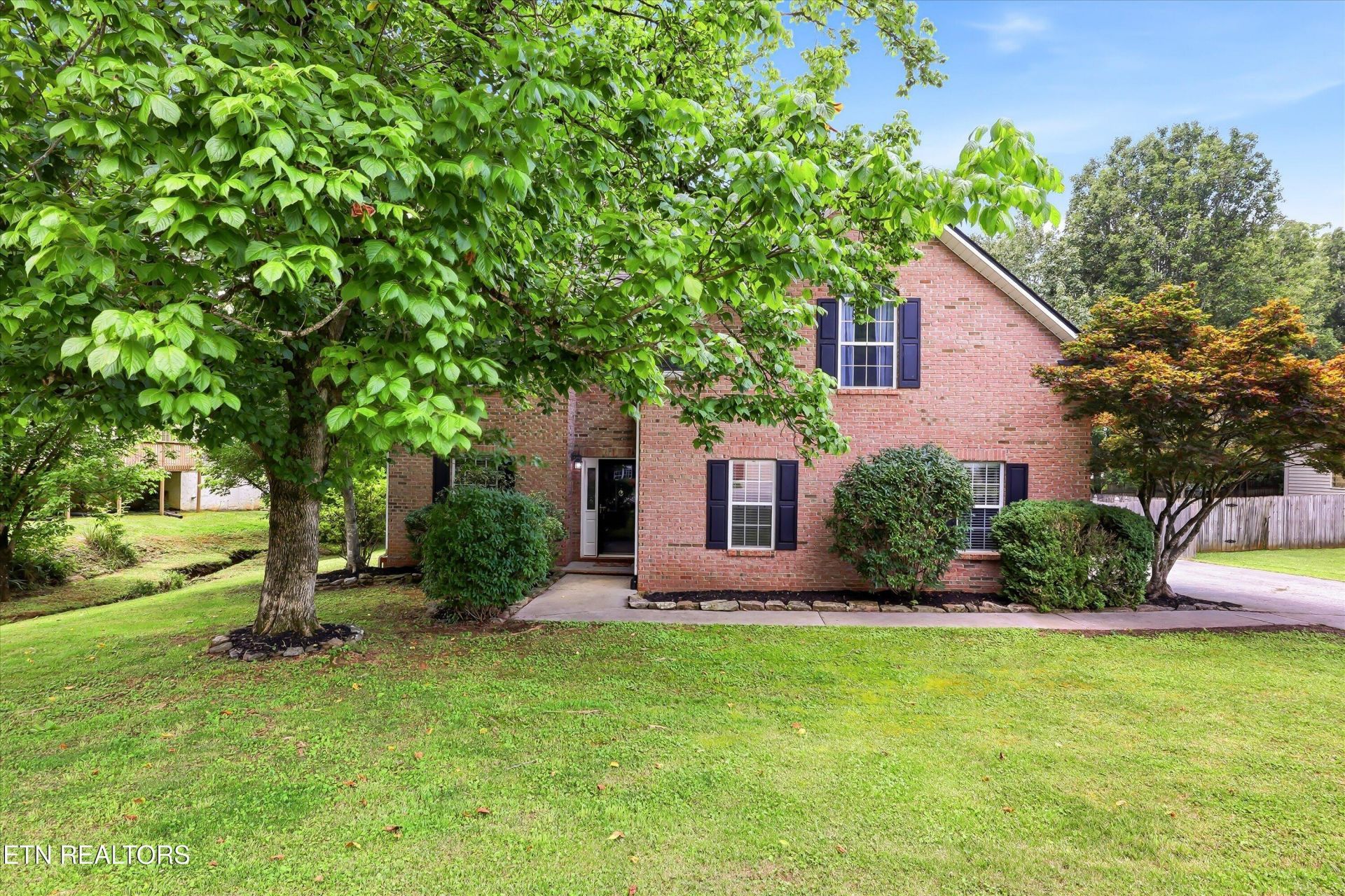 2376 Conners Creek Circle, Knoxville, TN 37932 Main Photo