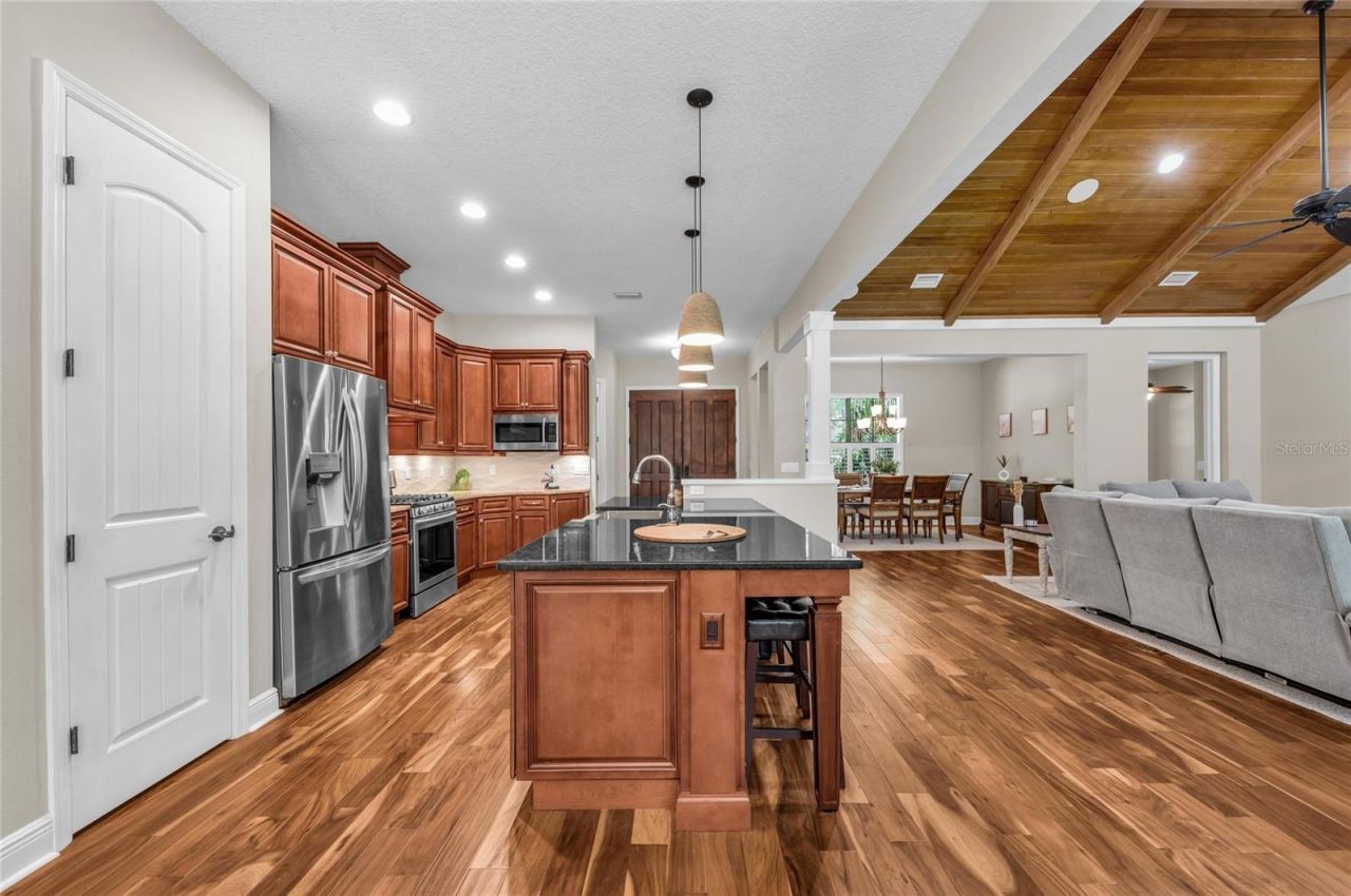 5911 River Forest Circle, Bradenton, FL 34203 Photo