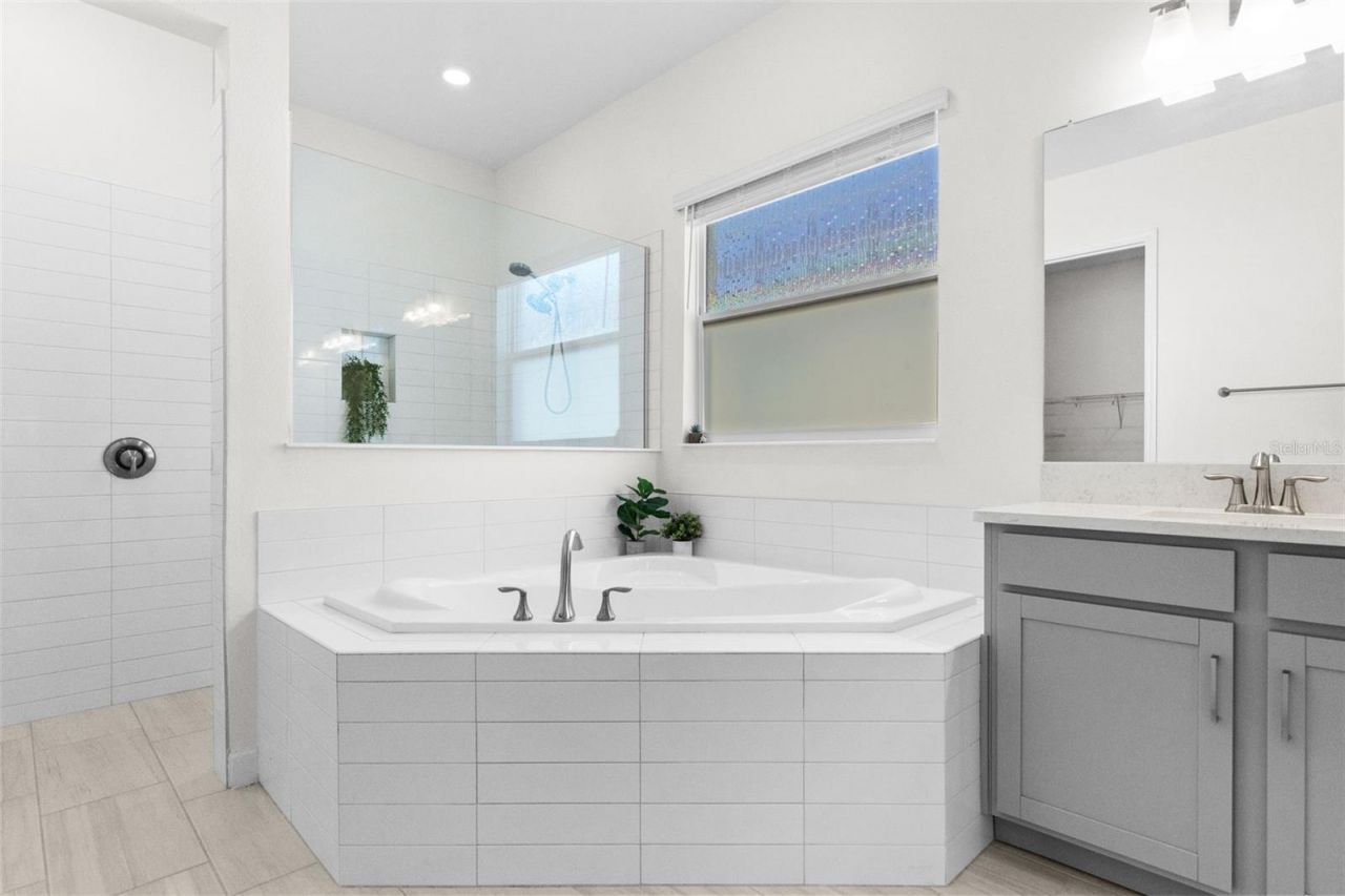 12211 Violet Jasper Drive, Parrish, FL 34219 Photo