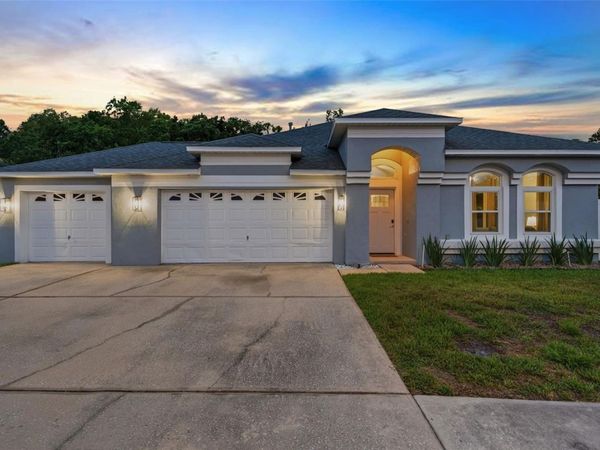29432 FOREST GLEN DRIVE , WESLEY CHAPEL, FL 33543