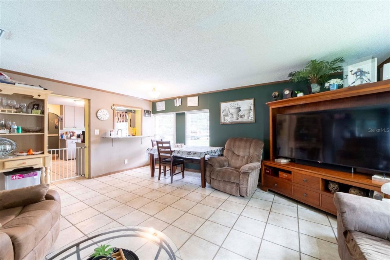 27 Volusia Drive, Debary, FL 32713 Photo