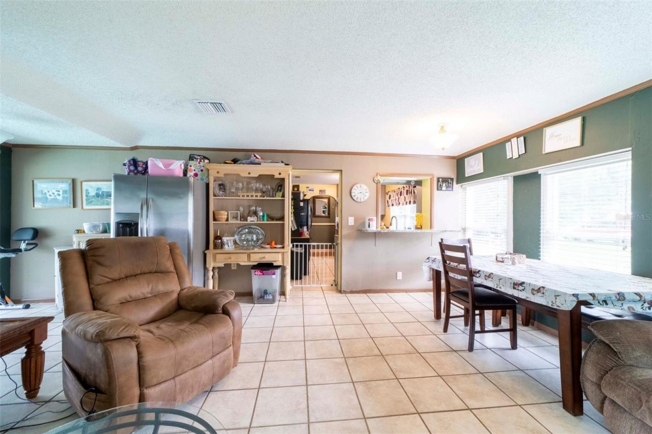 27 Volusia Drive, Debary, FL 32713 Photo