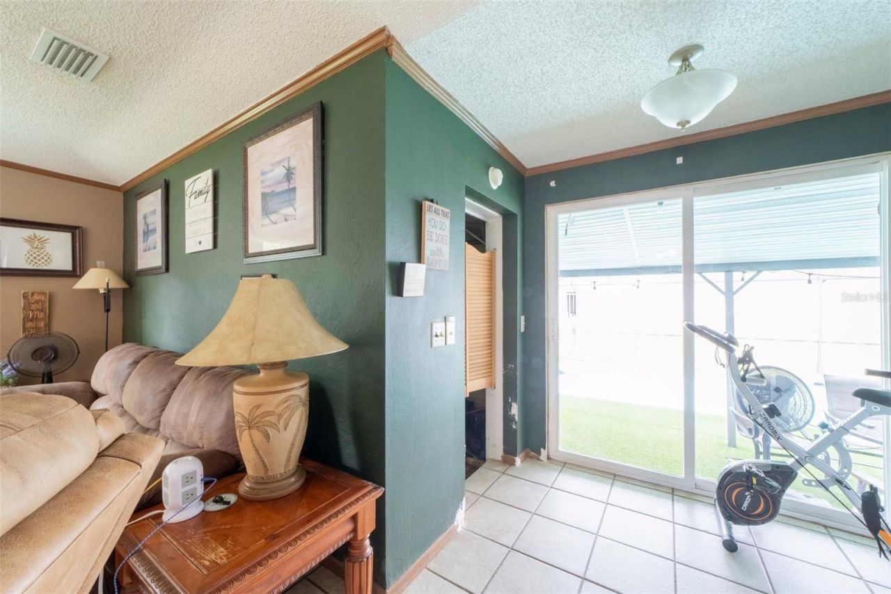 27 Volusia Drive, Debary, FL 32713 Photo