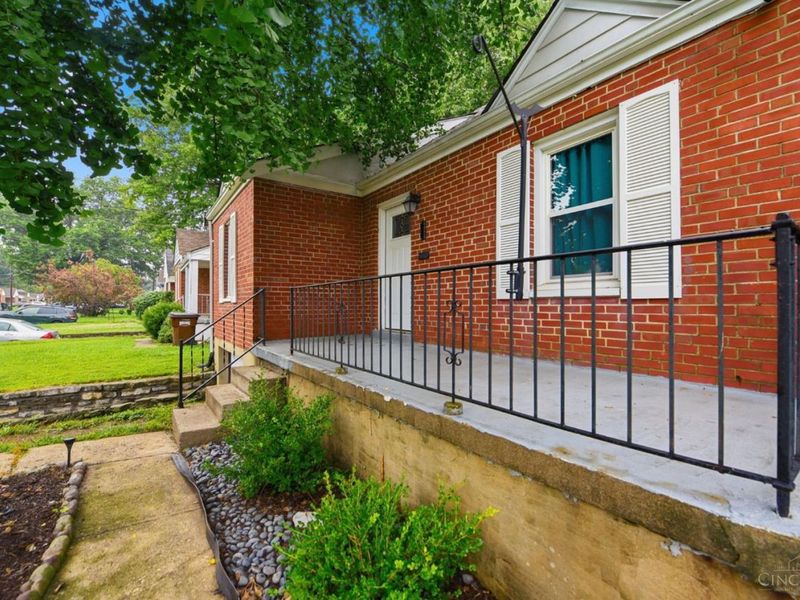 6924 Gloria Drive, North College Hill, OH 45239 Photo 4