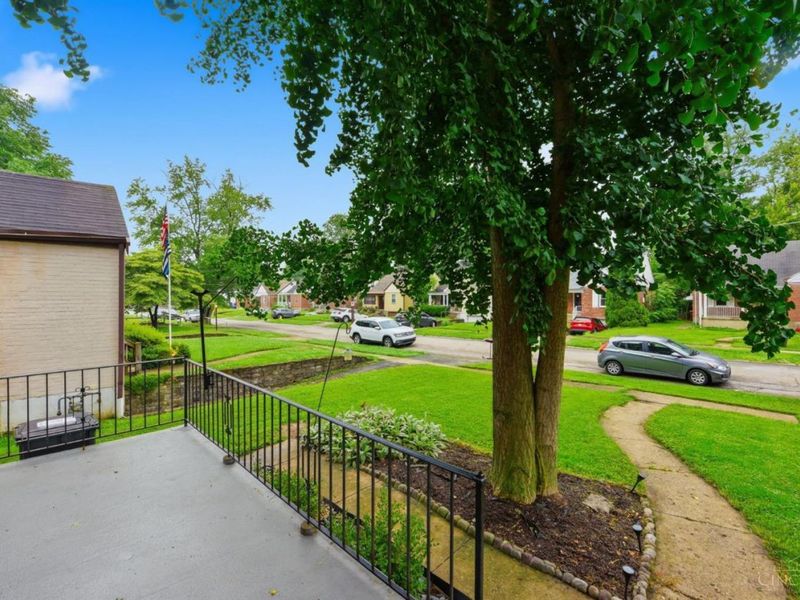 6924 Gloria Drive, North College Hill, OH 45239 Photo 5