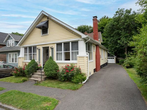 5 Sampson Avenue, Troy, NY 12180