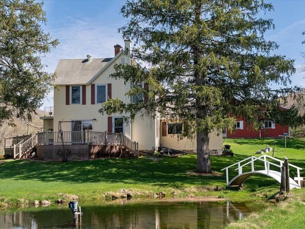 S921 Sveum Ridge ROAD, Coon Valley, WI 54623
