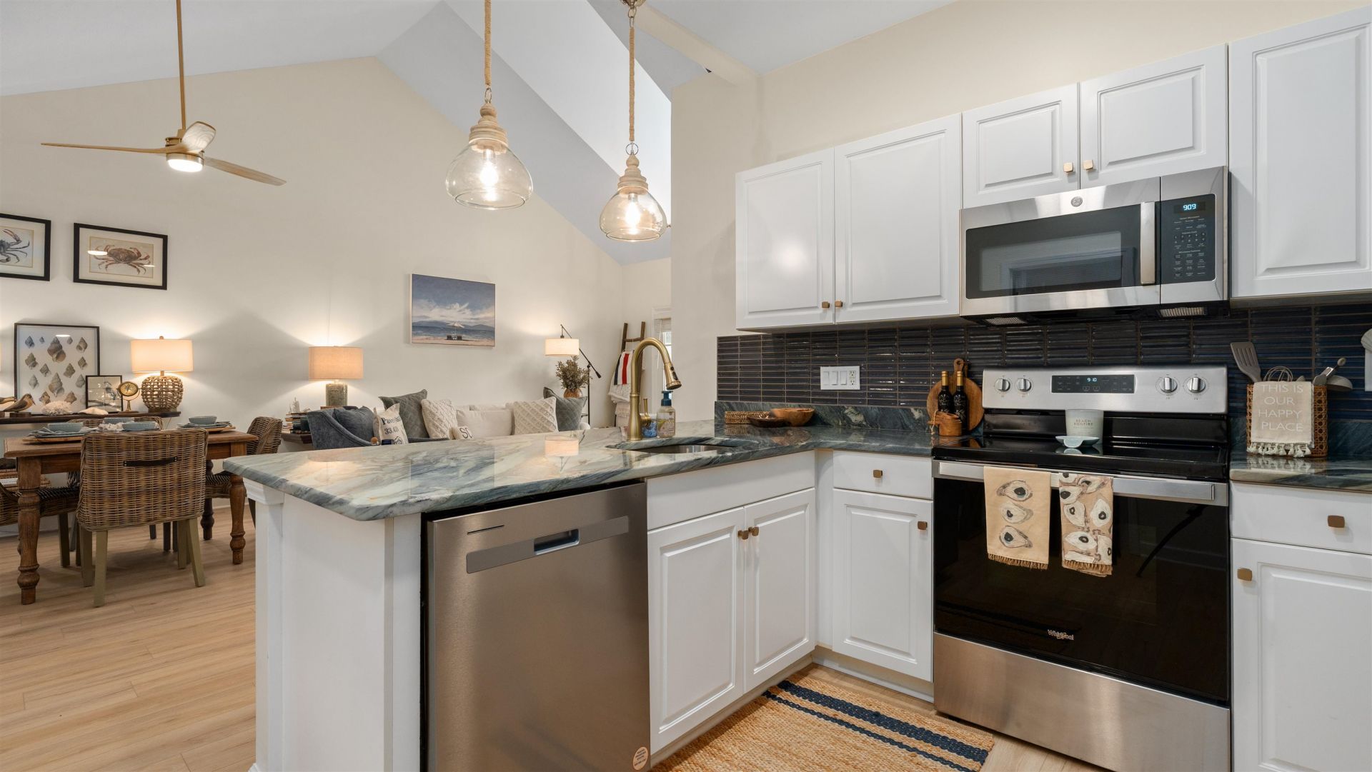 55 Seagrove Ct.  Photo 8