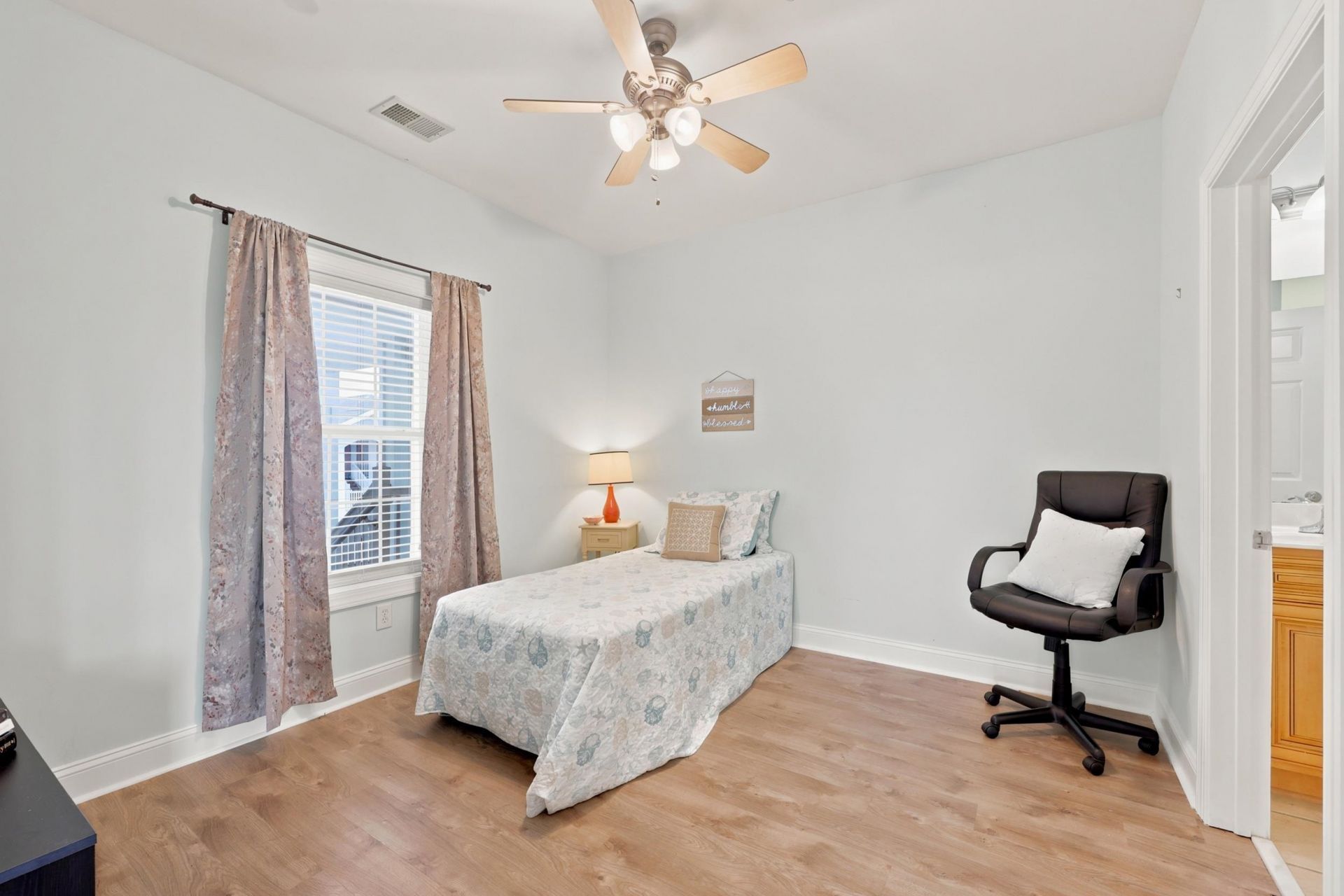 4141 Hibiscus Dr. Photo 16