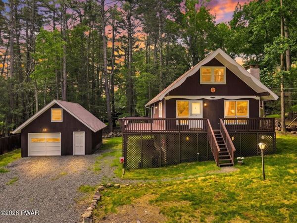 103 Hemlock Drive, Lakeville, PA 18438