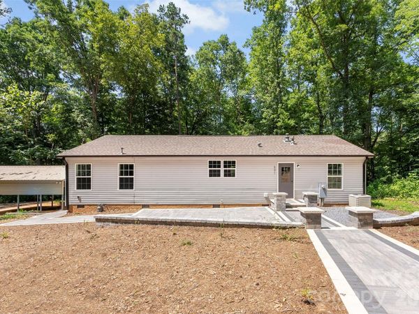 621 Sunset Drive, Bessemer City, NC 28016