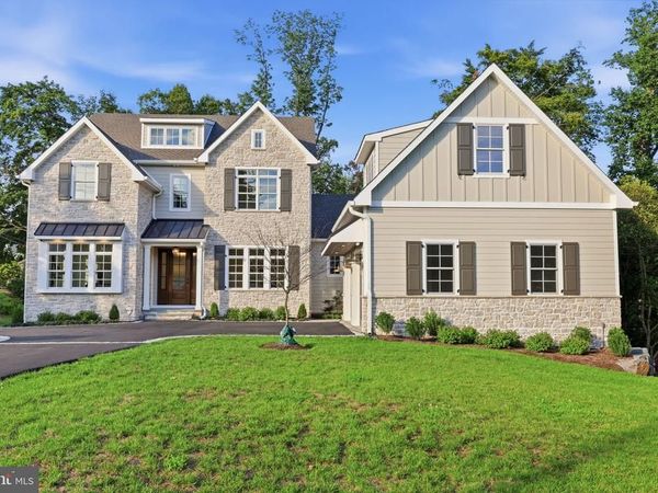 39 EAST STREET, DOYLESTOWN, PA 18901