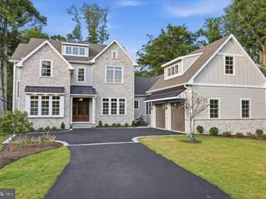 39 EAST STREET , DOYLESTOWN, PA 18901