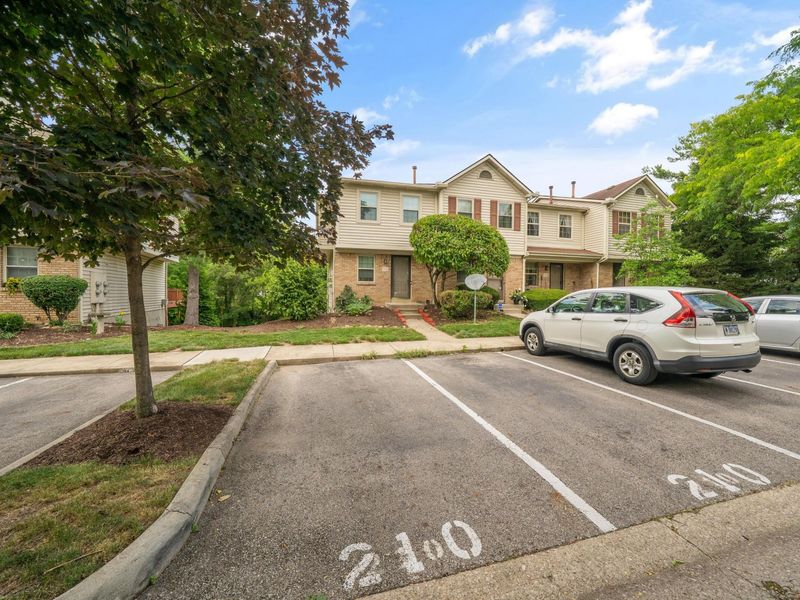 210 Foxtrail Court, Unit 210, Westerville, OH 43081 Photo 2