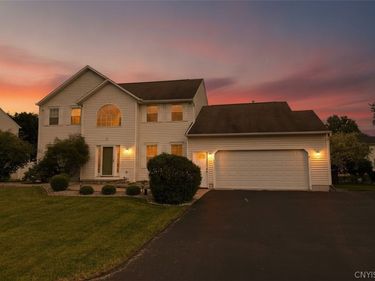 4194 Chokecherry, Liverpool, NY 13090