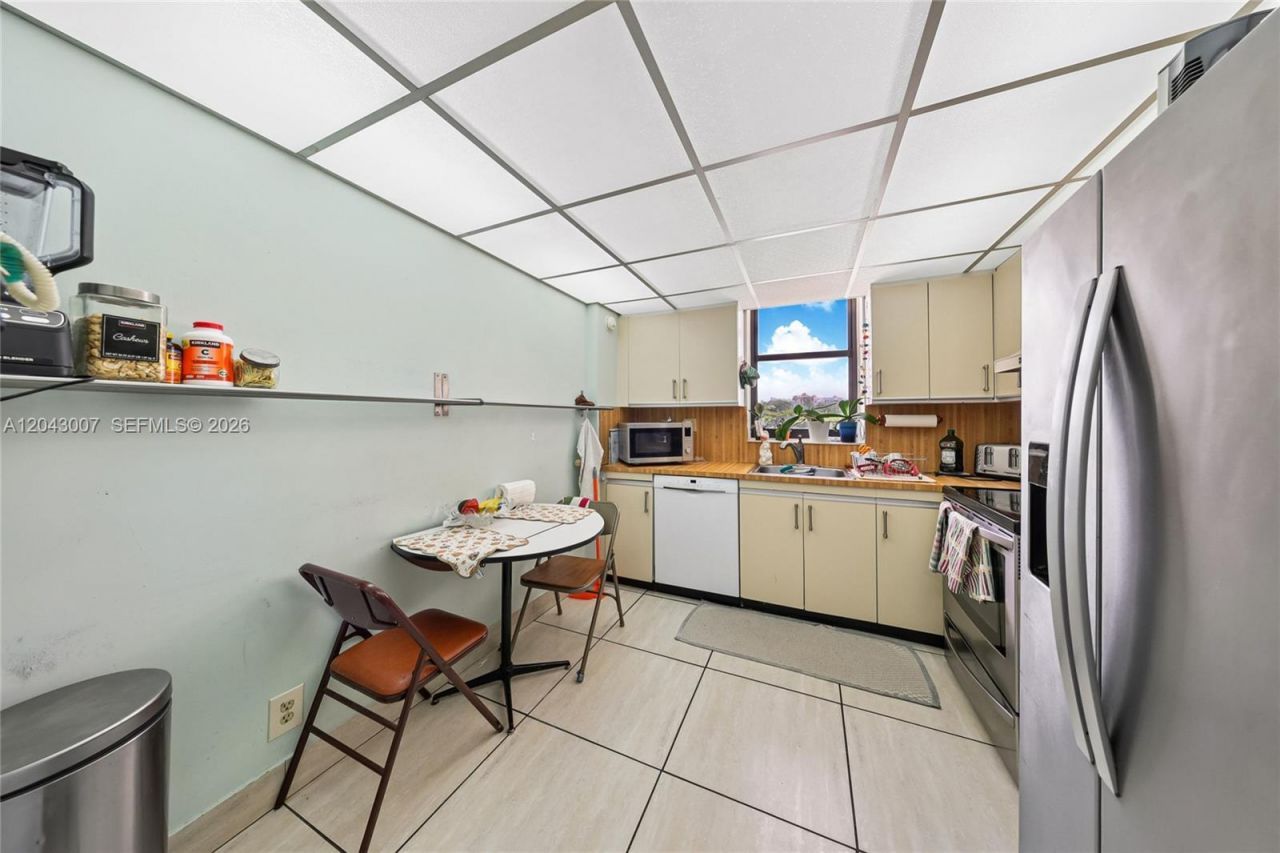 18181 NE 31st Ct , Unit 506, Aventura, FL 33160 Photo