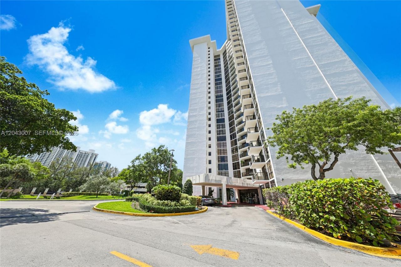 18181 NE 31st Ct , Unit 506, Aventura, FL 33160 Photo
